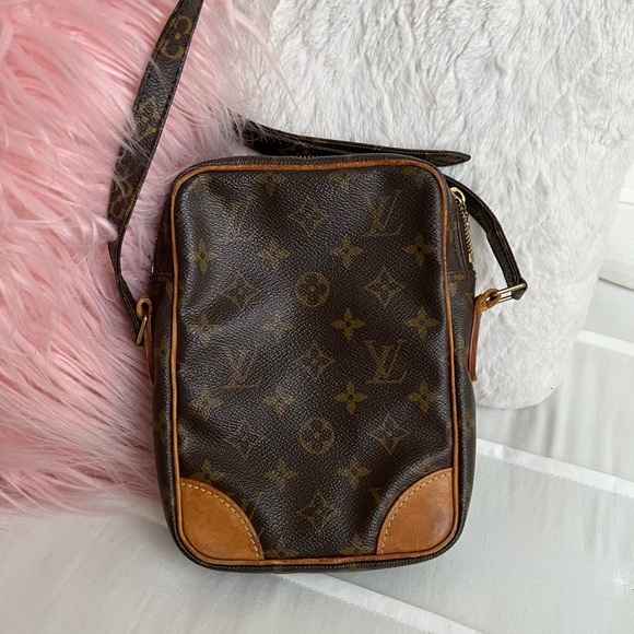 Authentic Louis Vuitton Danube - Picture 2 of 15
